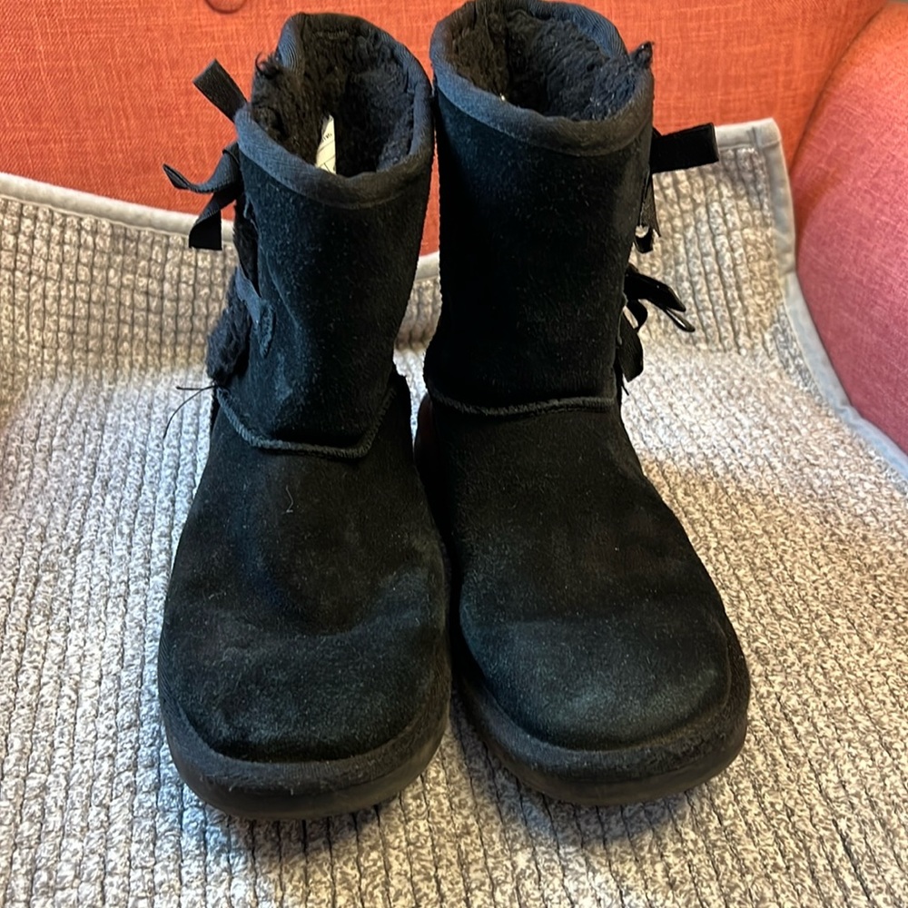 UGG‎ KOOLABURRA BLACK BOOTS